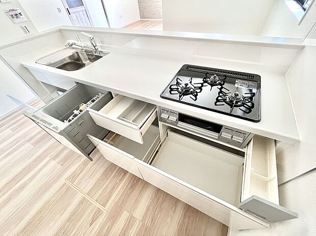 【スライド収納】使いやすさを優先したスライド式収納タイプ！