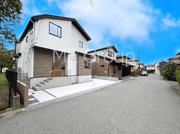 【前面道路含む現地写真】京成本線「京成大久保」駅徒歩7分。毎日の通勤通学に便利な駅近です！