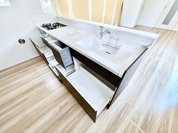 【スライド収納】使いやすさを優先したスライド式収納タイプ！