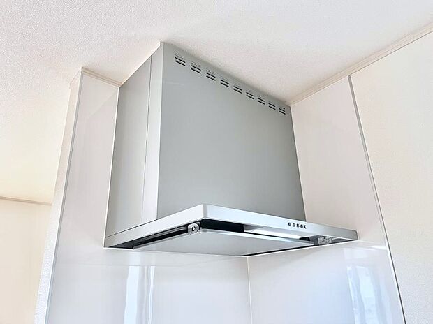 【レンジフード】基本的なお手入れはフィルターのみ！お手入れのしやすさも魅力です。