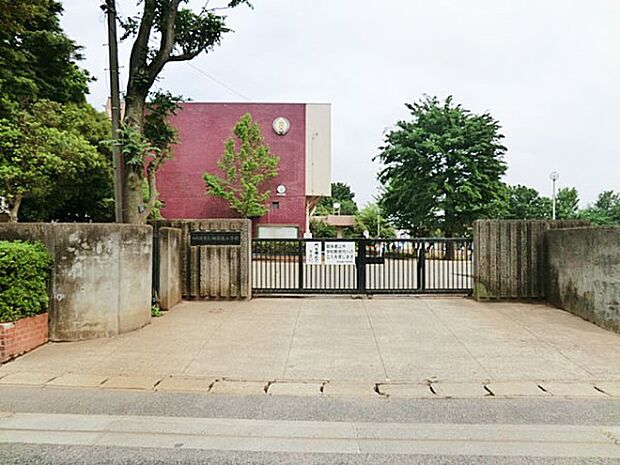 四街道市立四街道小学校(約800m・徒歩10分)