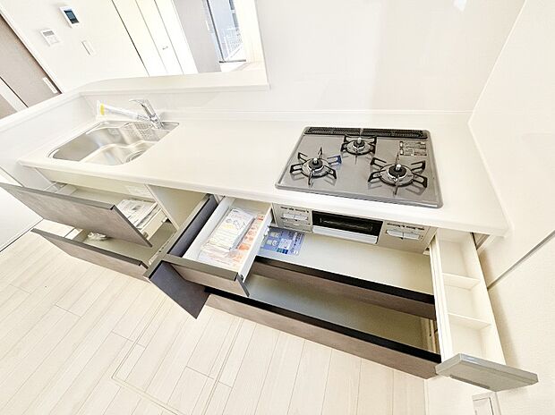 【スライド収納】使いやすさを優先したスライド式収納タイプ！