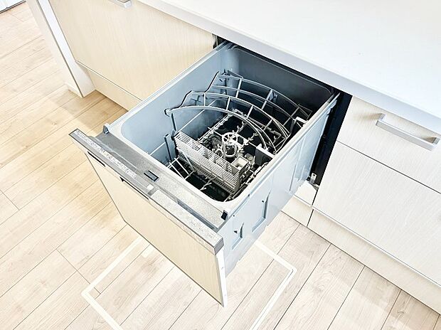 【食洗機】面倒なお片づけは食洗機にお任せ！家事の負担が減って、時間にも気持ちにもゆとりができます。