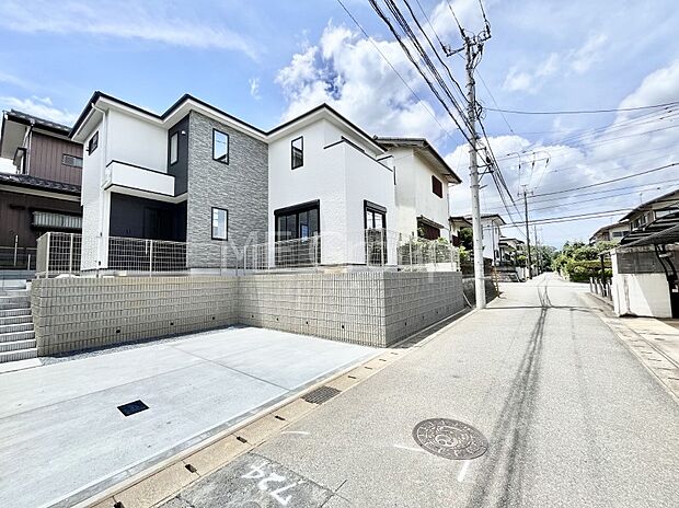 【前面道路含む現地写真】堂々完成！！ ここから始まる新生活を応援いたします！ 