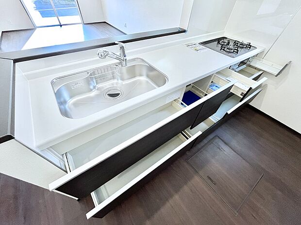 【スライド収納】使いやすさを優先したスライド式収納タイプ！