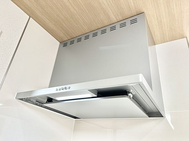 【レンジフード】フラットタイプのレンジフード、お手入れがしやすいですね!