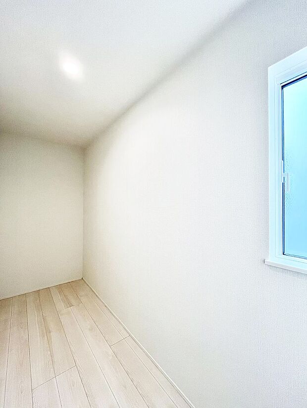 【収納】食品のストックや調理器具の保管に便利なパントリー