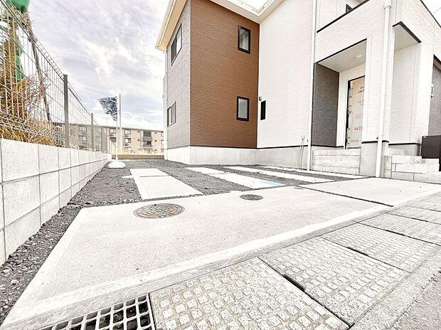 【駐車場】生活に欠かせない駐車スペース。