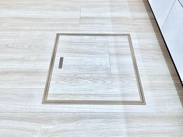 【床下収納】床下収納付き！日用品・非常用品の収納にも大活躍。