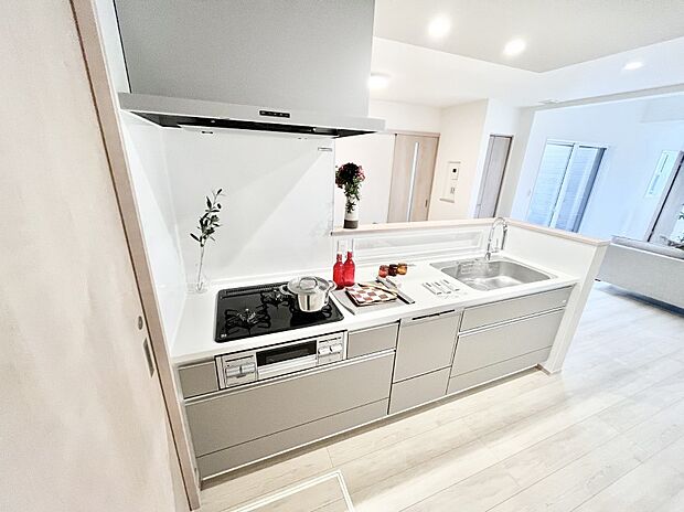 【ダイニングキッチン】カウンター越しにお話しをしながら毎日のお料理をもっと楽しく