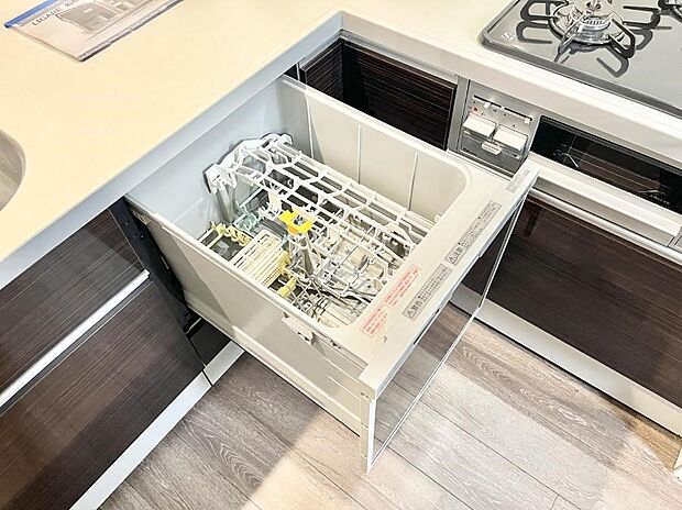 【食洗機】面倒なお片づけは食洗機にお任せ！家事の負担が減って、時間にも気持ちにもゆとりができます。