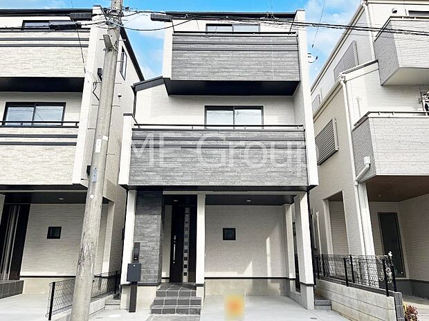 【現地外観写真】たっぷりの陽光と心地よい風が舞い込む住まい