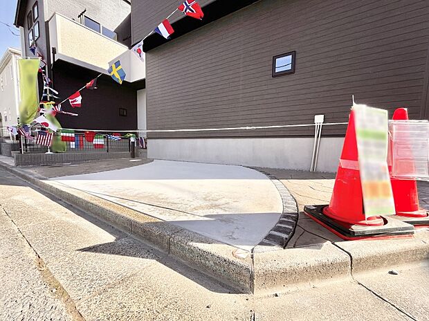 【駐車場】生活に欠かせない駐車スペース。