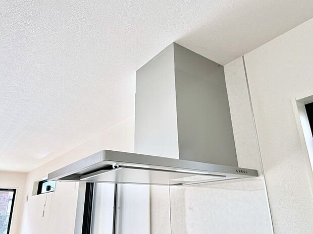 【レンジフード】基本的なお手入れはフィルターのみ!お手入れのしやすさも魅力です。