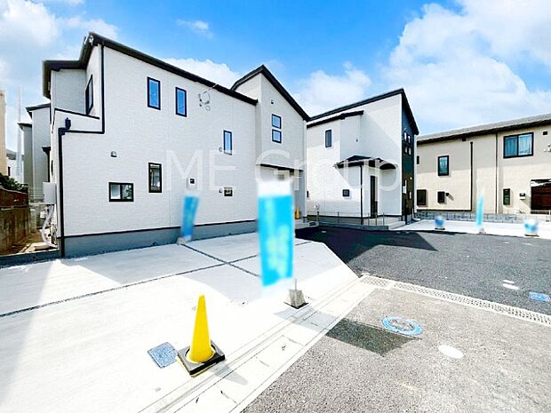 【前面道路含む現地写真】最寄り駅は千代田常磐「馬橋」駅。ここから始まる新生活を応援いたします