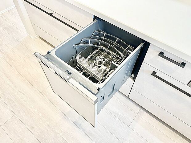 【食洗機】面倒なお片づけは食洗機にお任せ!家事の負担が減って、時間にも気持ちにもゆとりができます。