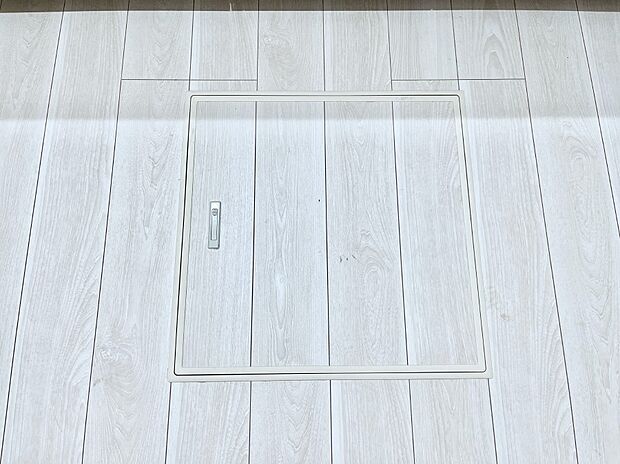 【床下収納】床下収納付き!日用品・非常用品の収納にも大活躍。