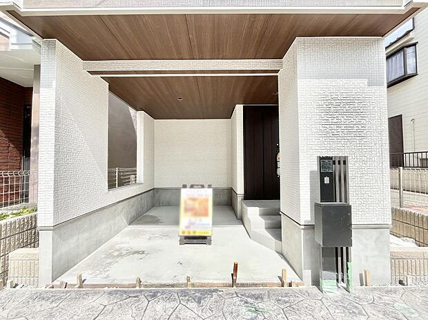 【駐車場】生活に欠かせない駐車スペース。