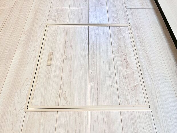 【床下収納】床下収納付き!日用品・非常用品の収納にも大活躍。