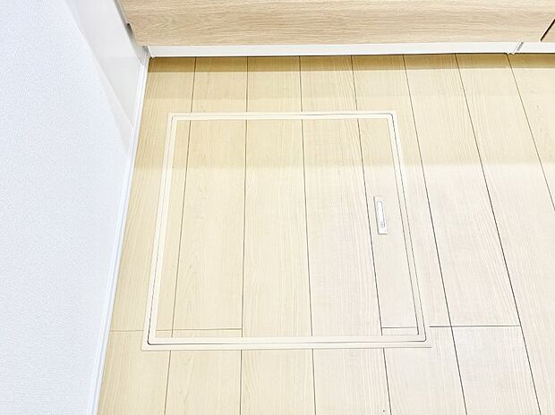 【床下収納】床下収納付き！日用品・非常用品の収納にも大活躍。