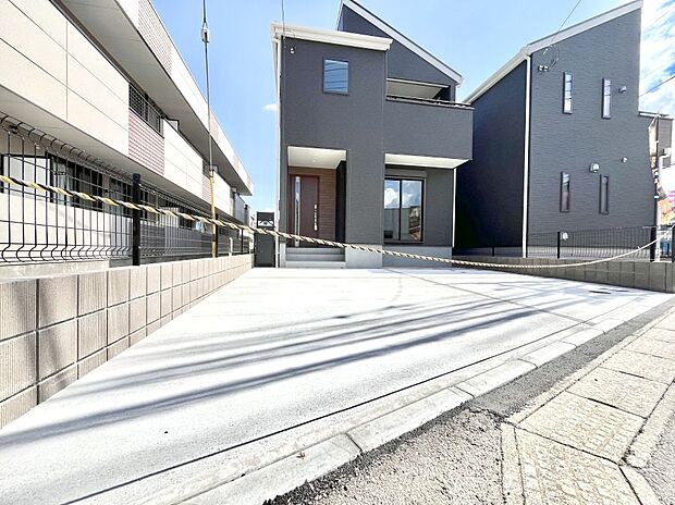 【駐車場】生活に欠かせない駐車スペース。
