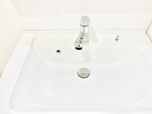 【ハンドシャワー水栓】ハンドシャワー付き！使いやすい洗面台。