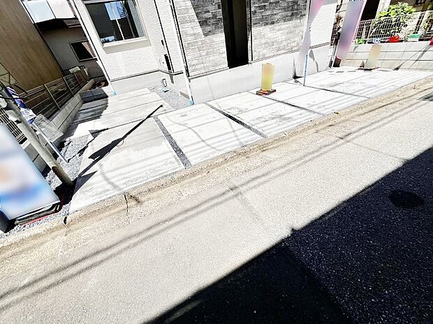 【駐車場】生活に欠かせない駐車スペース。 
