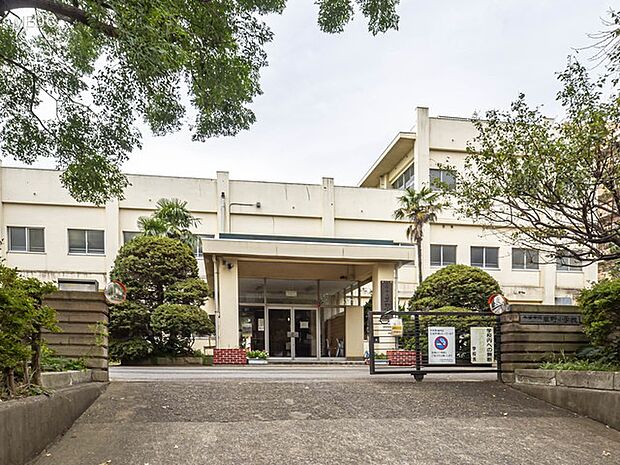 千葉市立草野小学校（約750m・徒歩10分）