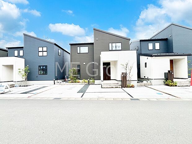 【現地外観写真】たっぷりの陽光と心地よい風が舞い込む住まい