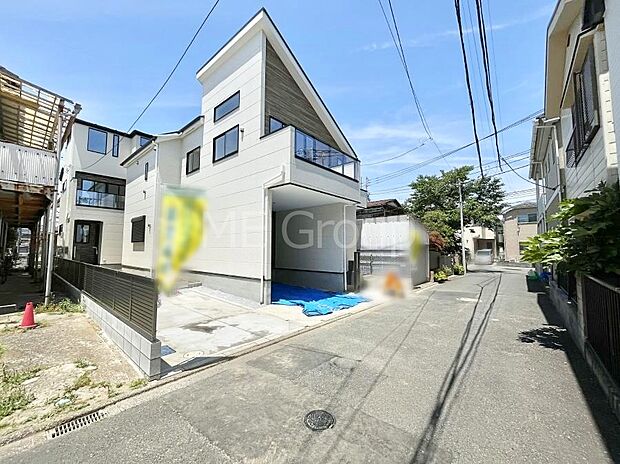 【前面道路含む現地写真】堂々完成！！ ここから始まる新生活を応援いたします！ 