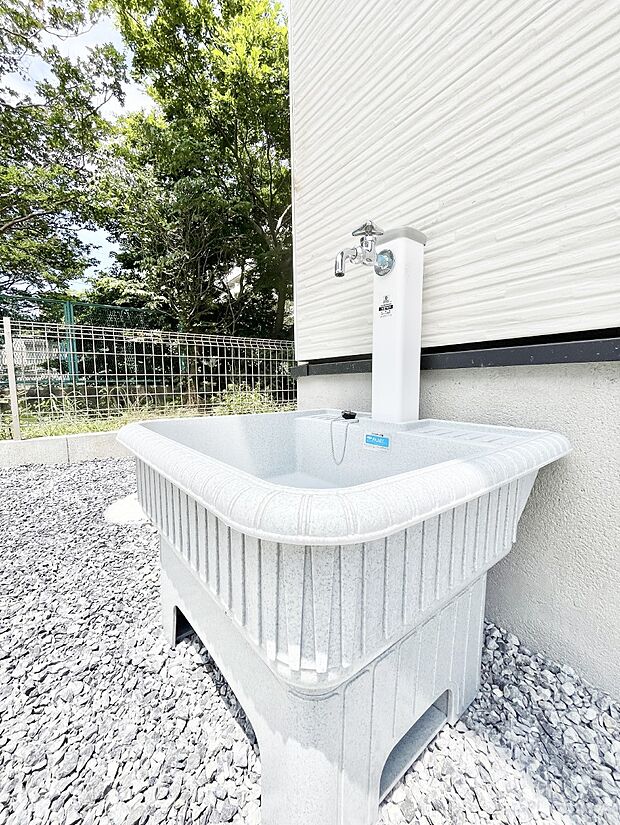 【その他現地】ガーデニングやお掃除に便利な外水栓