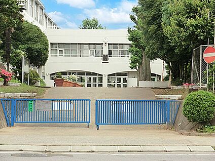柏市立大津ケ丘中学校 1050m(14分)