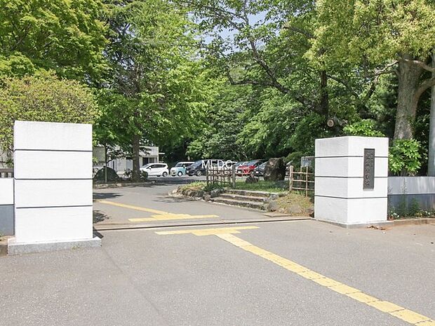 佐倉市立佐倉中学校(約704m・徒歩9分)