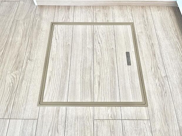 【床下収納】床下収納付き!日用品・非常用品の収納にも大活躍。