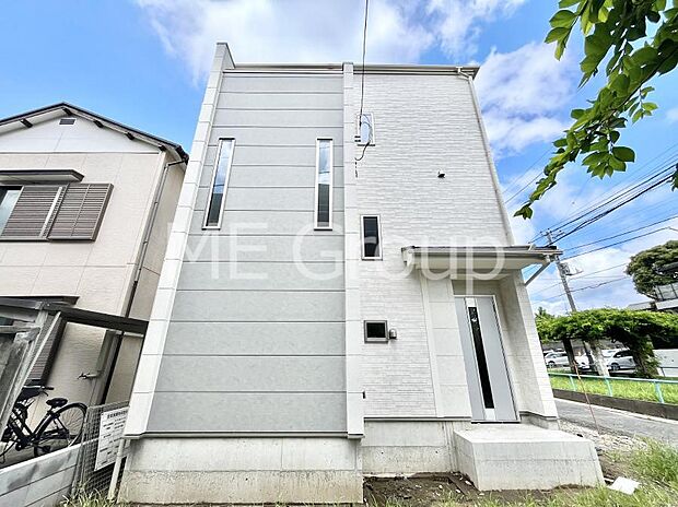 【現地外観写真】たっぷりの陽光と心地よい風が舞い込む住まい