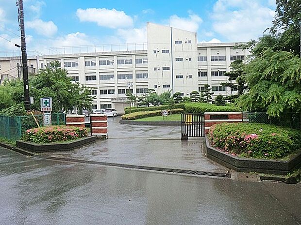 我孫子市立湖北中学校(約1,300m・徒歩17分)