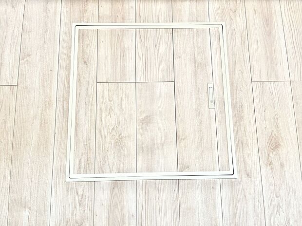 【床下収納】床下収納付き！日用品・非常用品の収納にも大活躍。
