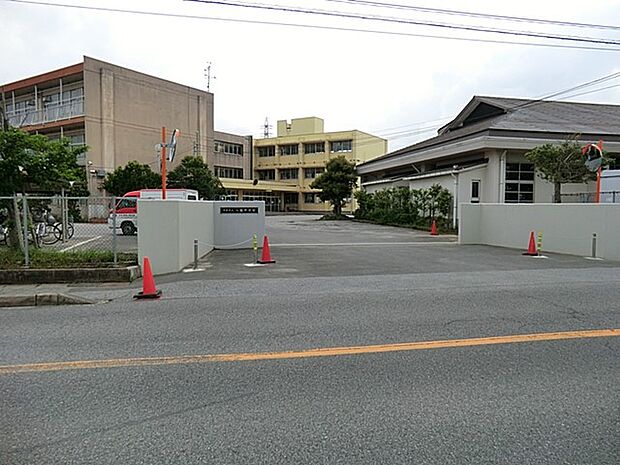 市原市立八幡中学校（約1,400m）