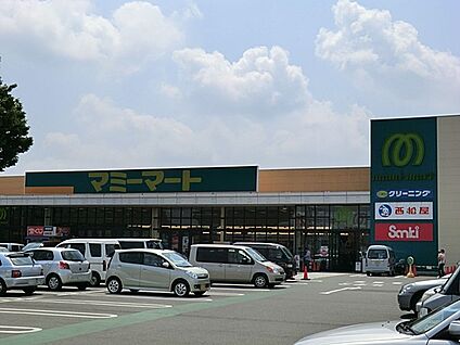 マミーマート仁戸名店 700m(9分)