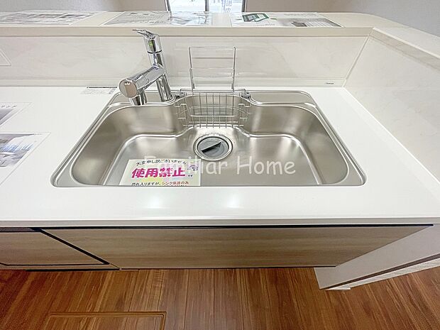 【浄水器一体型水栓】キッチン 浄水カートリッジを内蔵した一体型水栓。ホースが引出せるからお掃除もラクラク