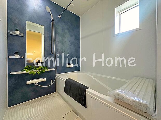 【浴室窓】浴室 カビが発生しやすい浴室も換気窓があるので湿気が籠るのを防ぎます。