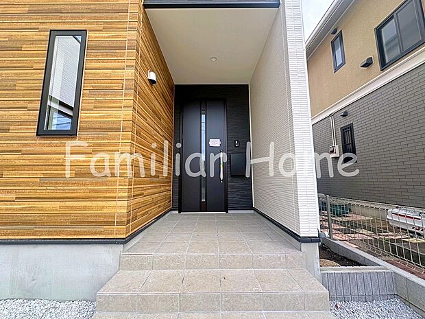 【TVモニター付きインターホン】TVモニター付きインターホン　来訪者が一目で分かります。