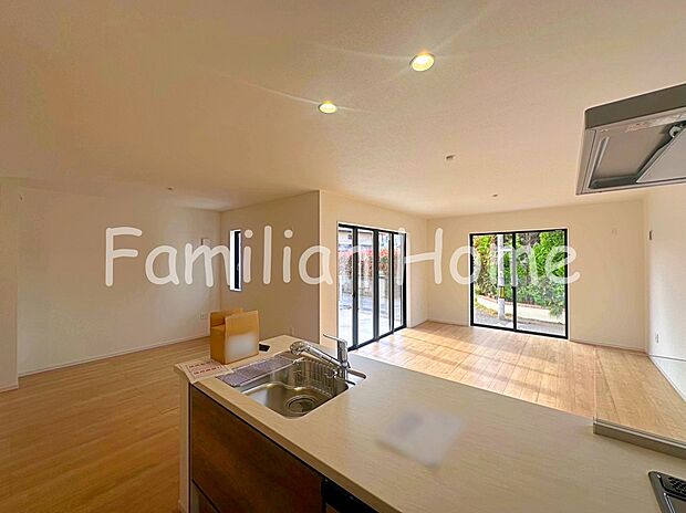 【床下収納】キッチン、パントリーの保管庫としておすすめです。