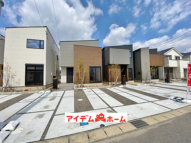 ●○●○3号棟外観写真○●○●
　　　平日の案内も可能です♪
　お気軽にお問い合わせください！