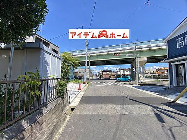 ●○●○前面道路写真○●○●
　　　平日の案内も可能です♪
　お気軽にお問い合わせください！