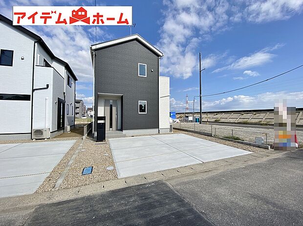 ●○●○6号棟外観写真○●○●
　　　平日の案内も可能です♪
　お気軽にお問い合わせください！
