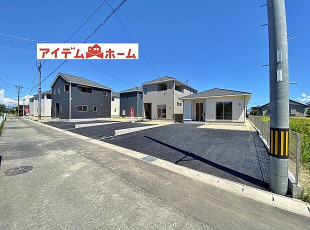 ●○●○全体外観写真○●○●
平日の案内も可能です♪
お気軽にお問い合わせください!