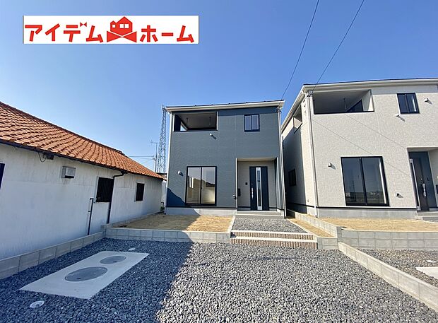 ●○●○1号棟外観写真○●○●
　　　平日の案内も可能です♪
　お気軽にお問い合わせください！
