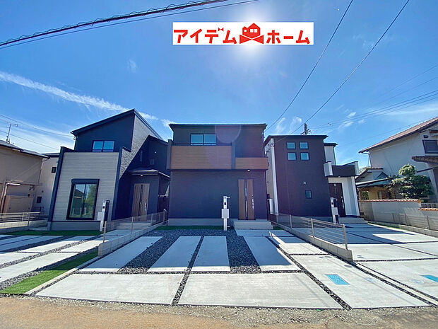 【●○●○2号棟外観写真○●○●】　　　平日の案内も可能です♪
　お気軽にお問い合わせください！
