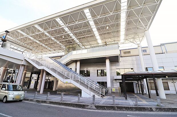 愛知環状鉄道「新豊田」駅（約1,120m）
